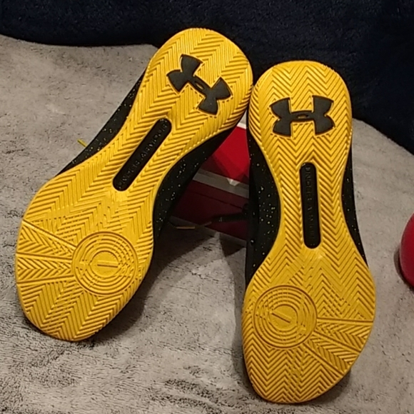 Authentic NWOB Stephe Curry 3C Wardell SC size 8.5 - Picture 3 of 8